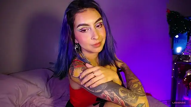 Snapshot of Cinamoonn chatting on December 2024 11:34:02 PM Cinamoonn online show from December 2024 11:34:02 PM