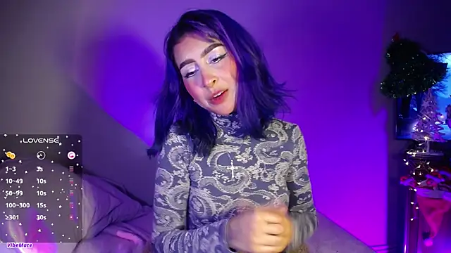 Snapshot of Cinamoonn chatting on December 2024 08:42:02 PM Cinamoonn online show from December 2024 08:42:02 PM