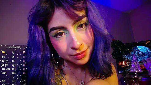 Snapshot of Cinamoonn chatting on December 2024 11:29:01 PM Cinamoonn online show from December 2024 11:29:01 PM