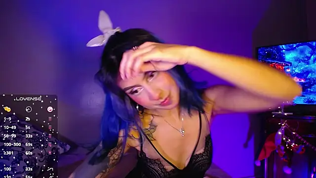 Snapshot of Cinamoonn chatting on January 2025 08:16:02 PM Cinamoonn online show from January 2025 08:16:02 PM