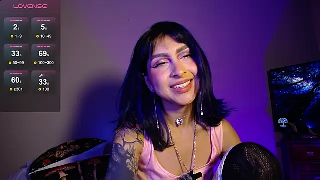 Snapshot of Cinamoonn chatting on January 2025 11:55:02 PM Cinamoonn online show from January 2025 11:55:02 PM