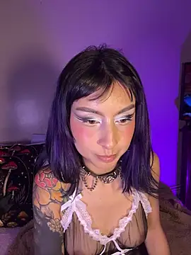 Snapshot of Cinamoonn chatting on January 2025 08:01:02 PM Cinamoonn online show from January 2025 08:01:02 PM