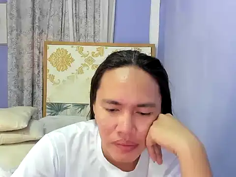 lady kim boner online show from October 2025 06:46:02 AM