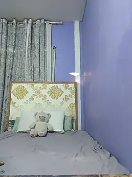 lady kim boner online show from April 2026 10:04:01 PM