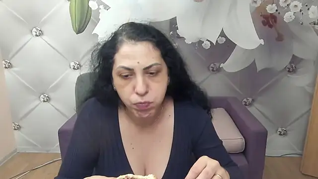 Snapshot of SweetArtemis chatting on November 2025 05:56:01 PM SweetArtemis online show from November 2025 05:56:01 PM