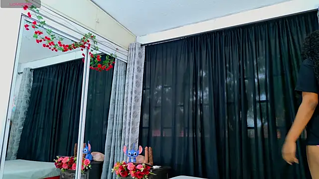 Snapshot of BLACK_ROSSE_1 chatting on November 2025 12:06:02 PM BLACK ROSSE 1 online show from November 2025 12:06:02 PM