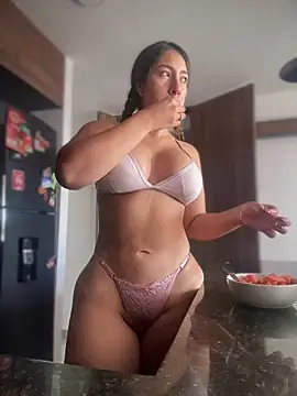 Snapshot of daniela_henao chatting on December 2025 08:06:02 PM daniela henao online show from December 2025 08:06:02 PM