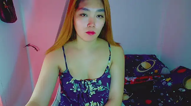 TR4NSCUTI3 online show from December 2024 09:22:01 PM