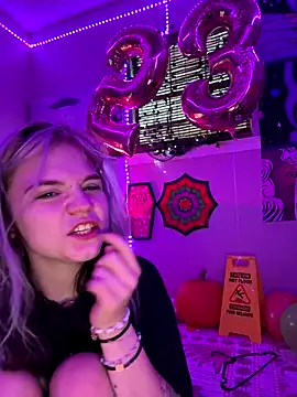 Cutiepiespanks online show from November 2025 10:56:02 PM