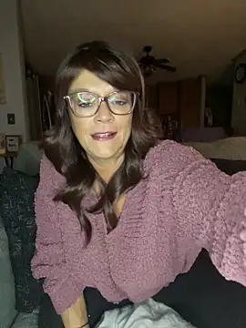 Snapshot of cowgirlc chatting on February 2025 03:34:02 AM cowgirlc online show from February 2025 03:34:02 AM