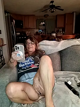 Snapshot of cowgirlc chatting on March 2025 03:30:02 AM cowgirlc online show from March 2025 03:30:02 AM