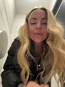 EmaSalis online show from February 2026 09:19:02 AM