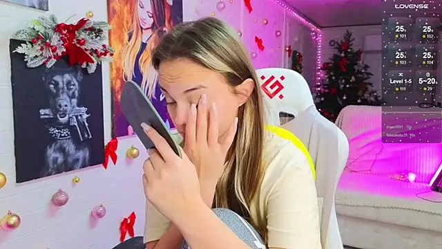 Misss Vikk online show from December 2025 02:07:02 AM