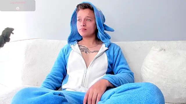 Snapshot of Tim_wolf chatting on February 2025 04:47:01 PM Tim wolf online show from February 2025 04:47:01 PM