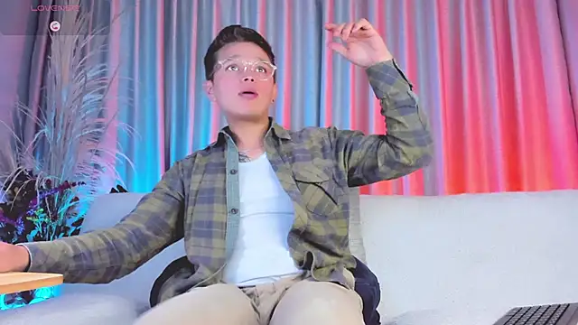 Snapshot of Tim_wolf chatting on March 2025 07:47:02 AM Tim wolf online show from March 2025 07:47:02 AM