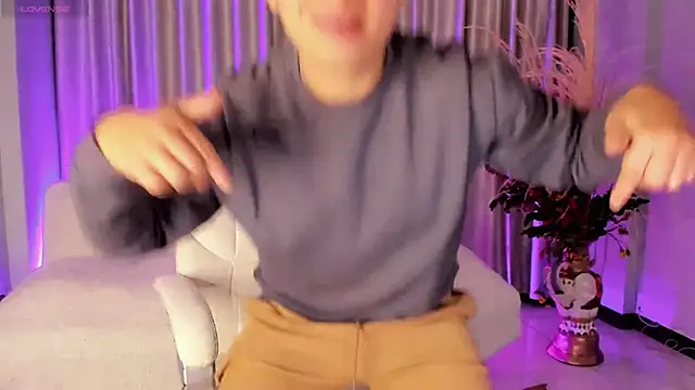 Snapshot of Tim_wolf chatting on March 2025 07:15:01 AM Tim wolf online show from March 2025 07:15:01 AM