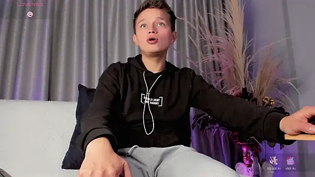 Snapshot of Tim_wolf chatting on March 2025 05:00:01 AM Tim wolf online show from March 2025 05:00:01 AM