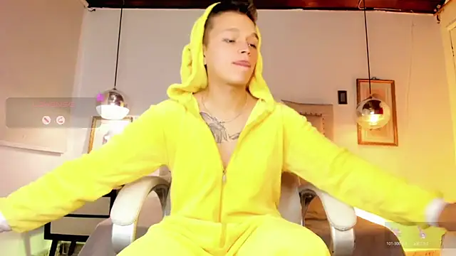 Snapshot of Tim_wolf chatting on November 2025 09:24:02 PM Tim wolf online show from November 2025 09:24:02 PM