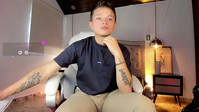 Snapshot of Tim_wolf chatting on November 2025 09:14:02 PM Tim wolf online show from November 2025 09:14:02 PM