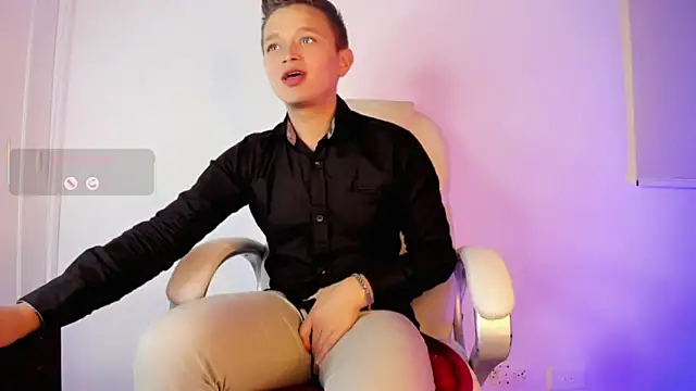 Snapshot of Tim_wolf chatting on November 2025 10:53:02 PM Tim wolf online show from November 2025 10:53:02 PM