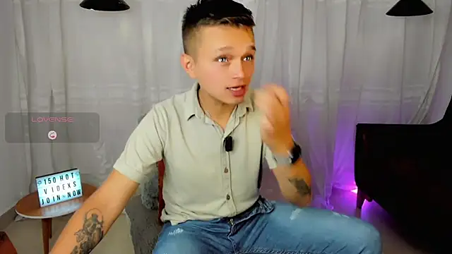 Snapshot of Tim_wolf chatting on January 2026 09:42:01 PM Tim wolf online show from January 2026 09:42:01 PM