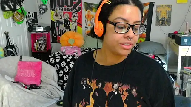 N1NT3NDH03 online show from September 2025 04:28:01 PM