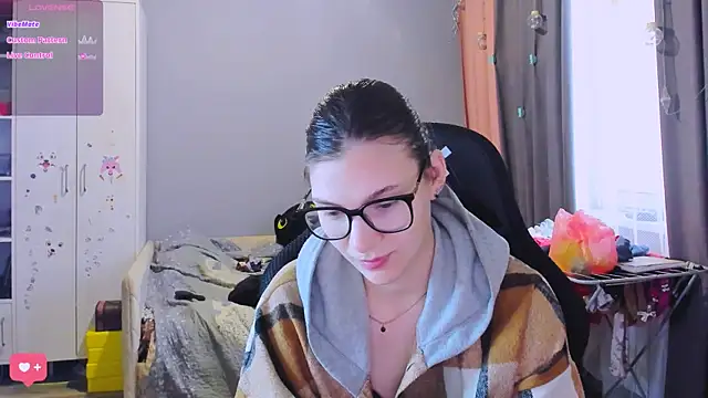 MollyLollipop online show from February 2026 04:38:01 AM