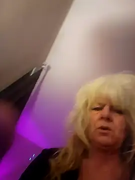 Snapshot of IMS_BHAVEN chatting on March 2025 01:43:01 AM IMS BHAVEN online show from March 2025 01:43:01 AM