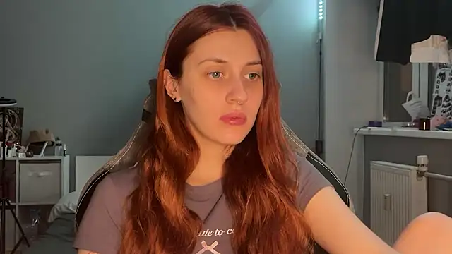 Uniarten online show from September 2025 04:01:02 PM