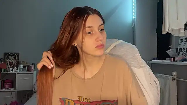 Uniarten online show from October 2025 05:47:02 PM