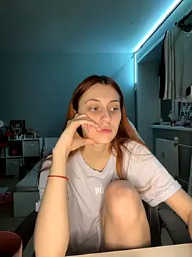 Uniarten online show from October 2025 07:14:01 PM