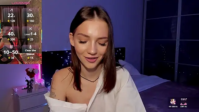 Snapshot of SophieCatty chatting on May 2026 11:15:01 AM SophieCatty online show from May 2026 11:15:01 AM