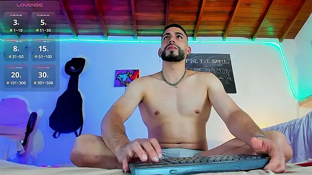 Snapshot of RyanCarter_ chatting on December 2024 03:25:02 PM RyanCarter  online show from December 2024 03:25:02 PM