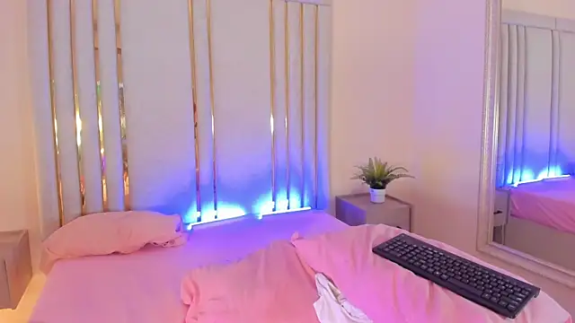 Snapshot of Saekohofman chatting on February 2025 04:25:02 AM Saekohofman online show from February 2025 04:25:02 AM