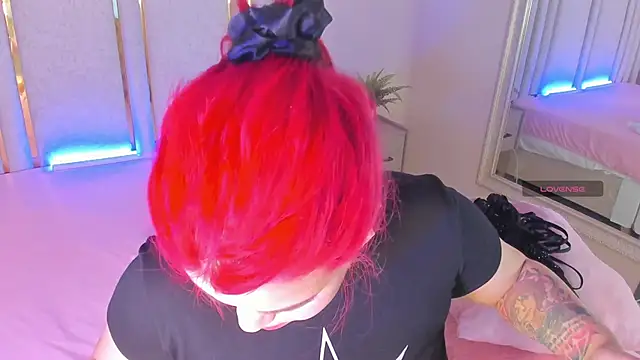 Snapshot of Saekohofman chatting on September 2025 04:05:01 AM Saekohofman online show from September 2025 04:05:01 AM