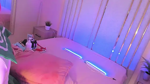 Snapshot of Saekohofman chatting on November 2025 04:11:02 AM Saekohofman online show from November 2025 04:11:02 AM