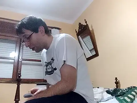 Snapshot of White_rabbit_ chatting on December 2024 09:02:01 PM White rabbit  online show from December 2024 09:02:01 PM