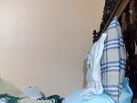 Snapshot of White_rabbit_ chatting on December 2024 11:41:02 PM White rabbit  online show from December 2024 11:41:02 PM