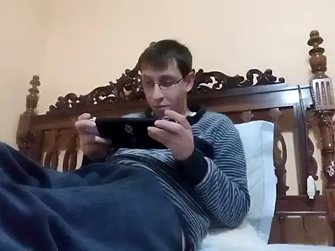 Snapshot of White_rabbit_ chatting on January 2025 09:15:01 PM White rabbit  online show from January 2025 09:15:01 PM