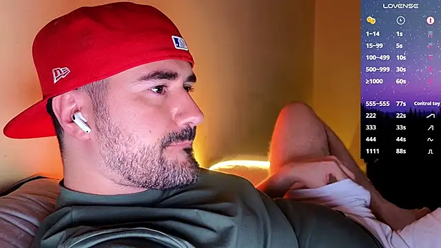 Snapshot of DominantTheo chatting on November 2025 03:38:01 AM DominantTheo online show from November 2025 03:38:01 AM