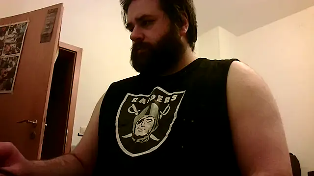 Snapshot of Superbearc89 chatting on March 2025 11:27:01 PM Superbearc89 online show from March 2025 11:27:01 PM