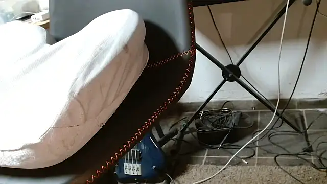 Snapshot of blow2gold chatting on October 2025 01:53:01 PM blow2gold online show from October 2025 01:53:01 PM