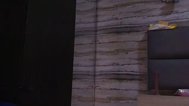 oliver  brown online show from December 2025 12:07:02 AM