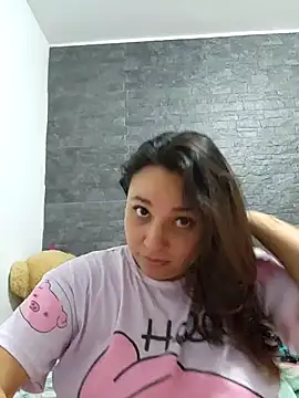 Snapshot of LizzRouse chatting on November 2025 12:15:02 PM LizzRouse online show from November 2025 12:15:02 PM