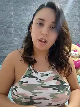 Snapshot of LizzRouse chatting on November 2025 09:25:02 PM LizzRouse online show from November 2025 09:25:02 PM