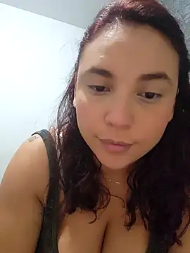 Snapshot of LizzRouse chatting on November 2025 07:13:01 PM LizzRouse online show from November 2025 07:13:01 PM