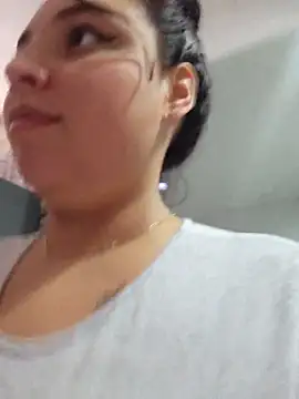 Snapshot of LizzRouse chatting on December 2025 12:58:01 PM LizzRouse online show from December 2025 12:58:01 PM