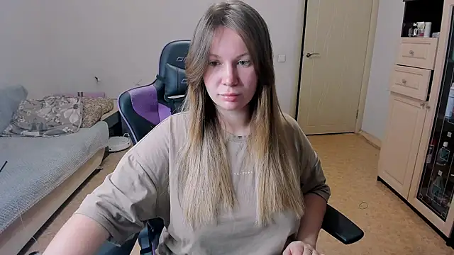 stella vestal online show from November 2025 05:53:01 PM