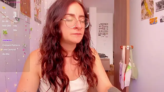 Snapshot of linda_giggle chatting on November 2025 02:39:02 PM linda giggle online show from November 2025 02:39:02 PM