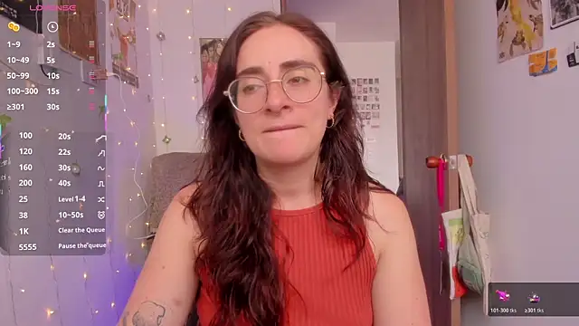 Snapshot of linda_giggle chatting on December 2025 05:08:02 PM linda giggle online show from December 2025 05:08:02 PM